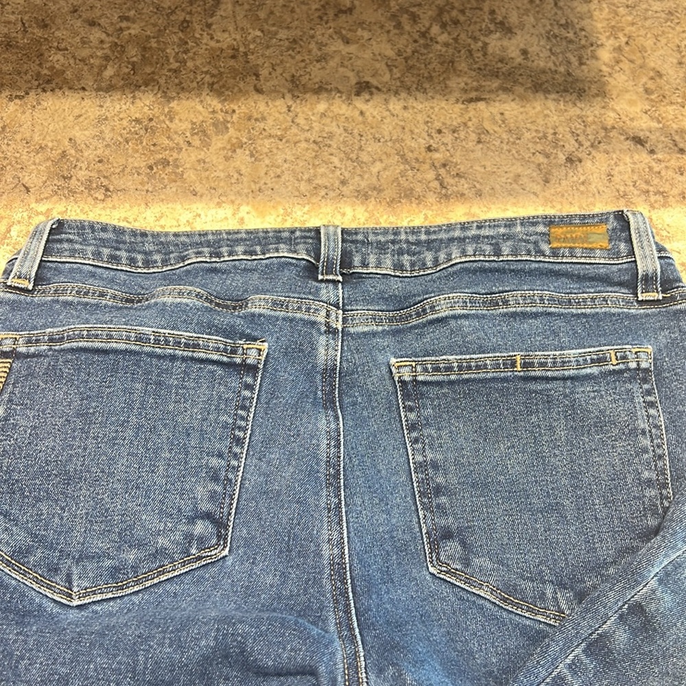 PAIGE Bridgette Jeans - Picture 4 of 5